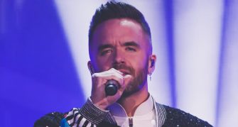 Music: Brian Justin Crum Brings Down the House on “AGT Champions”