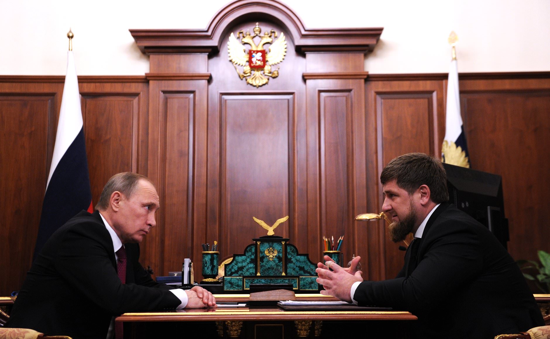 Vladimir_Putin_and_Ramzan_Kadyrov_(2015-12-10)_01